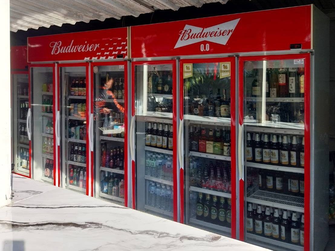 งานผลิตและติดตั้งสติ๊กเกอร์ Budweiser